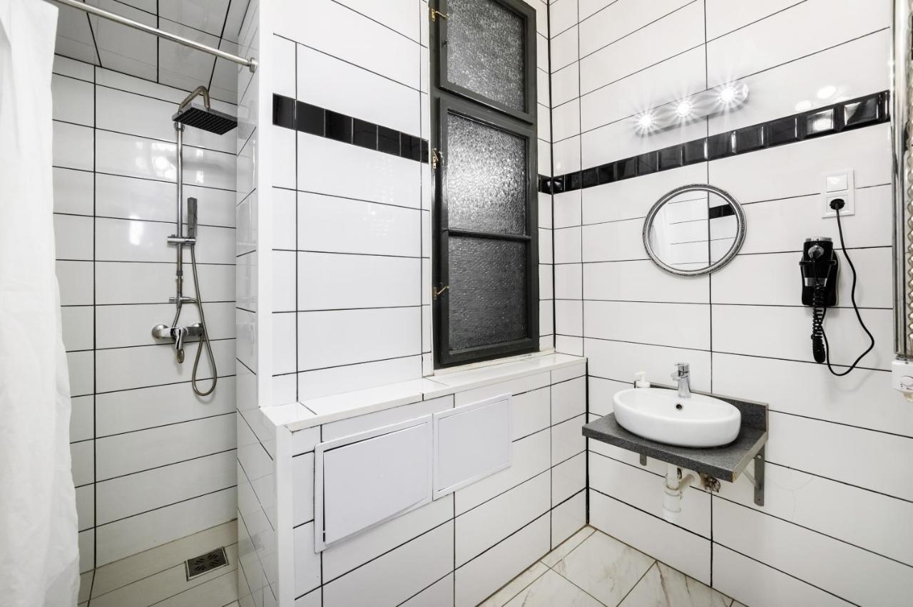 Rakoczi Road Location Apartman *