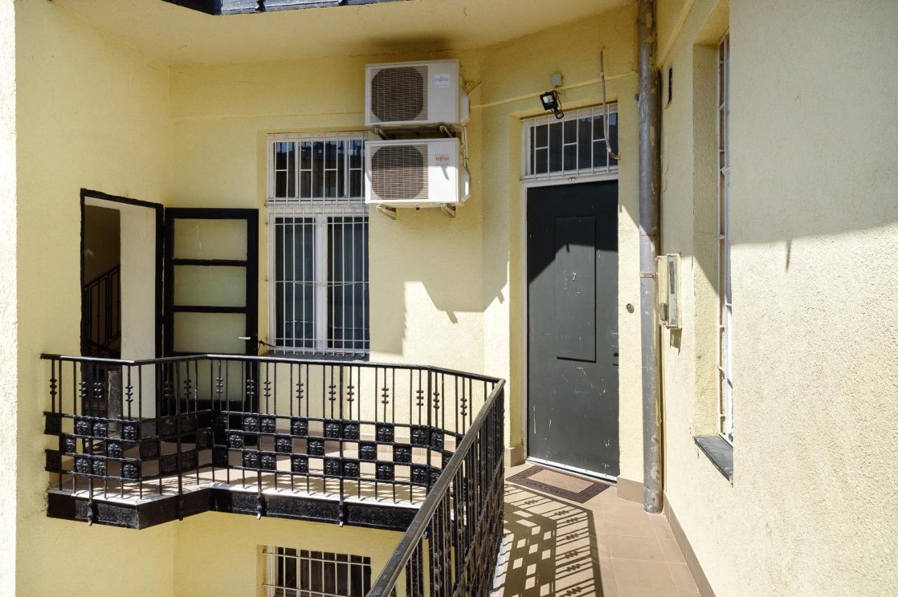 Rakoczi Road Location Apartman *