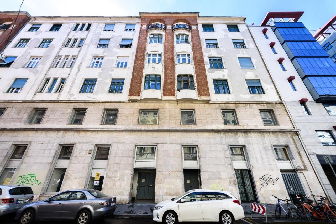 Rakoczi Road Location * Budapest